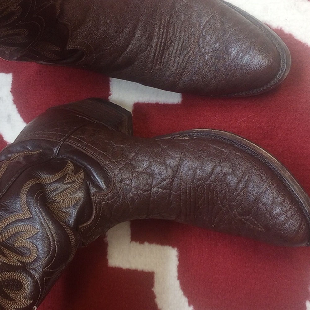 Justin elephant skin boots In a size 11 D nice chocolate brown color